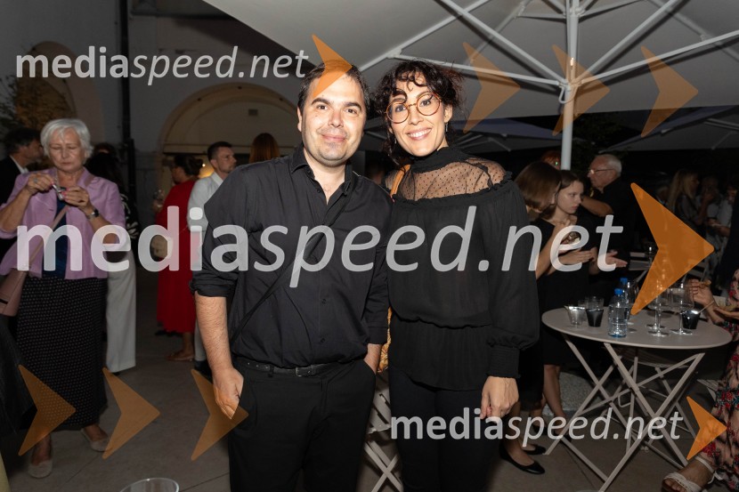  Kitarista -  Duet Ribera SabatKatalonski nacionalni dan La Diada združen z dobrodelno prireditvijo »OBJEM«