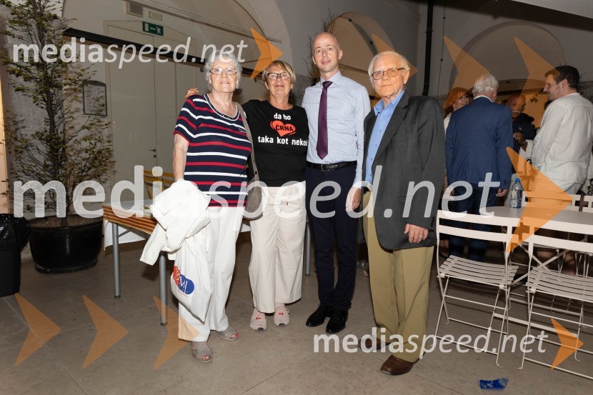  Jana Sodja; mag. Romana Lesjak, županja, Črna na Koroškem; dr. Tomaž Simetinger;  Lovro Sodja, novinarKatalonski nacionalni dan La Diada združen z dobrodelno prireditvijo »OBJEM«