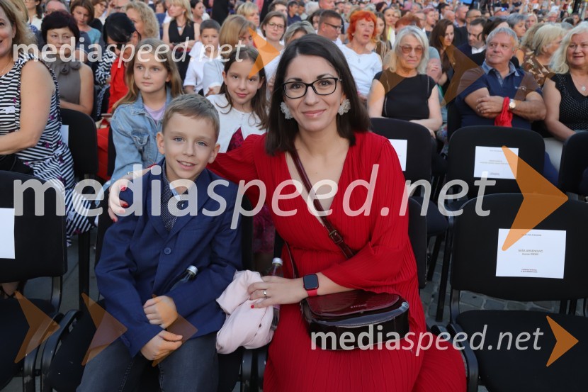 Balet pod zvezdami: Carmina Burana na Glavnem trgu v Mariboru