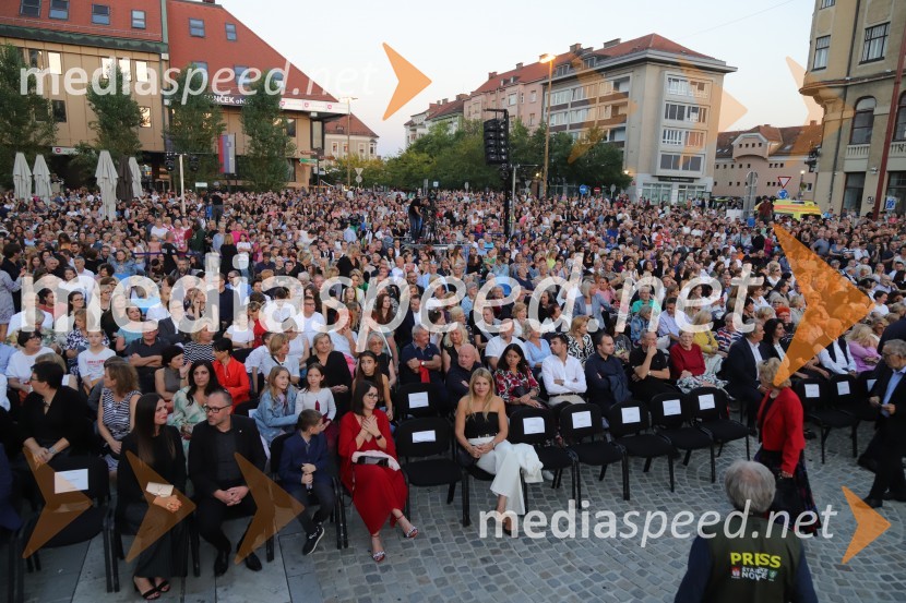 Balet pod zvezdami: Carmina Burana na Glavnem trgu v Mariboru