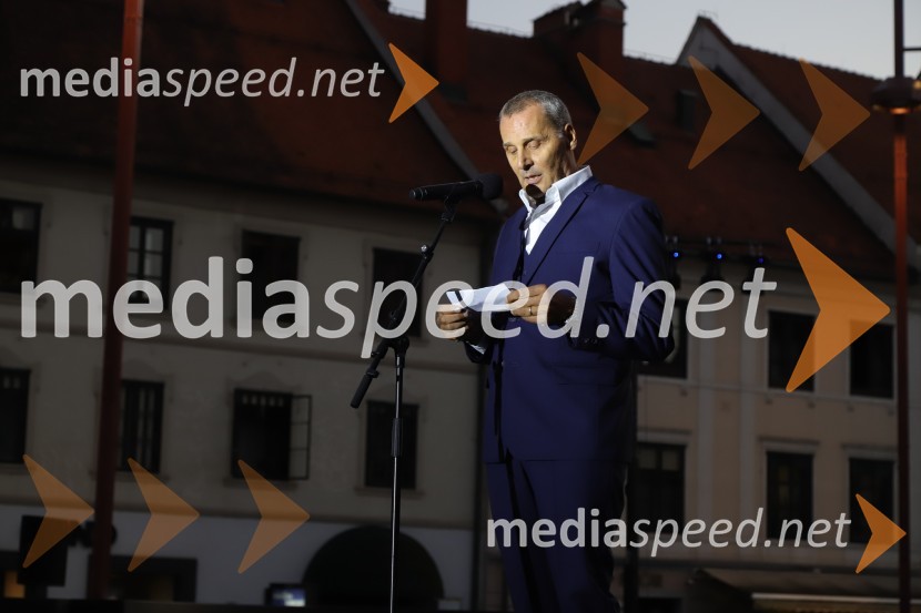 Balet pod zvezdami: Carmina Burana na Glavnem trgu v Mariboru