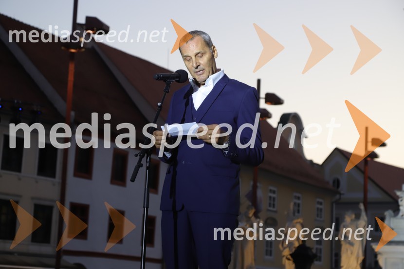 Balet pod zvezdami: Carmina Burana na Glavnem trgu v Mariboru