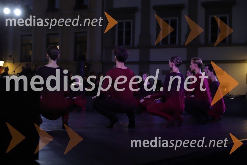 Balet pod zvezdami: Carmina Burana na Glavnem trgu v Mariboru