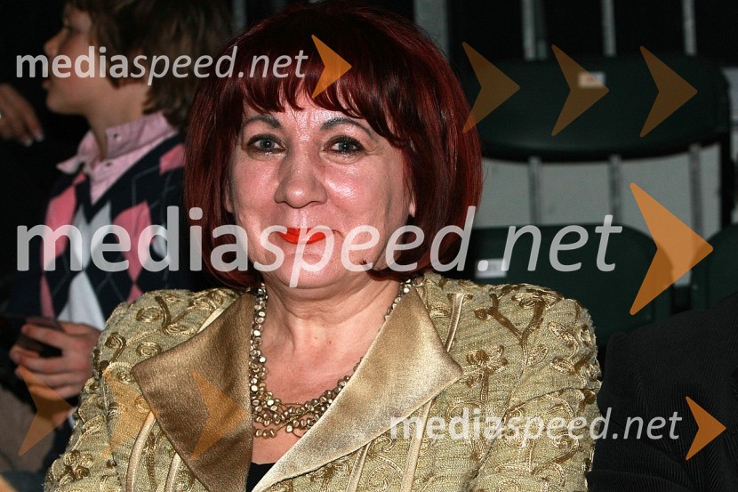 Vlasta Nussdorfer, višja državna tožilka na Vrhovnem državnem tožilstvu Republike Slovenije in generalna sekretarka društva Beli obročIl Divo, koncert v Hali Tivoli