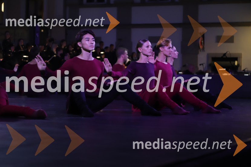 Balet pod zvezdami: Carmina Burana na Glavnem trgu v Mariboru