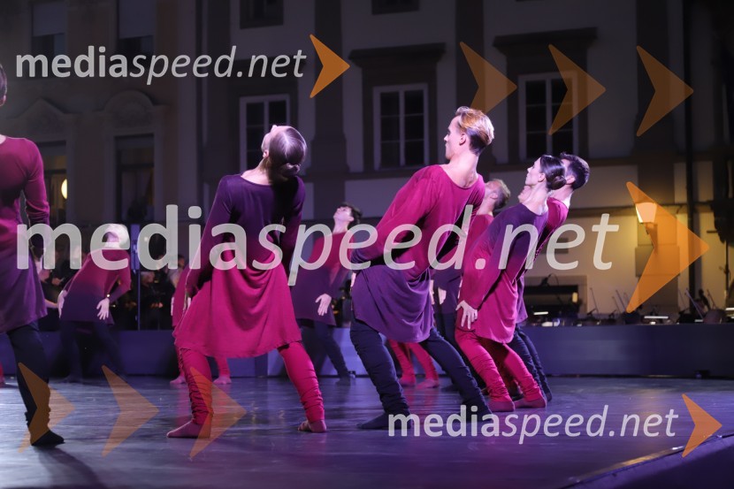 Balet pod zvezdami: Carmina Burana na Glavnem trgu v Mariboru