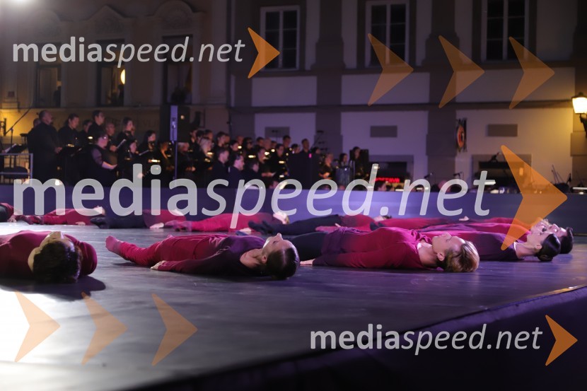 Balet pod zvezdami: Carmina Burana na Glavnem trgu v Mariboru