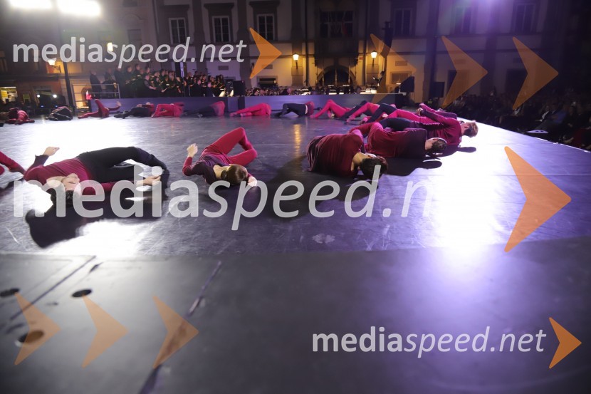 Balet pod zvezdami: Carmina Burana na Glavnem trgu v Mariboru