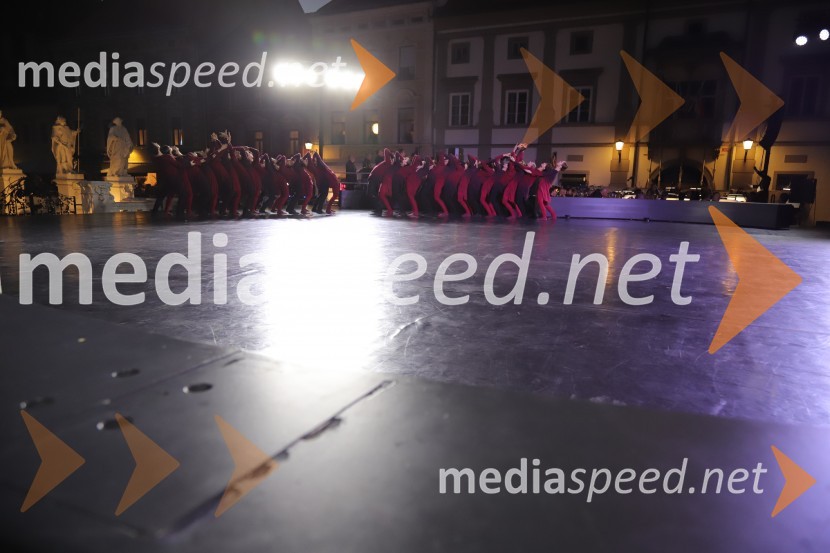 Balet pod zvezdami: Carmina Burana na Glavnem trgu v Mariboru