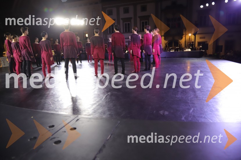 Balet pod zvezdami: Carmina Burana na Glavnem trgu v Mariboru