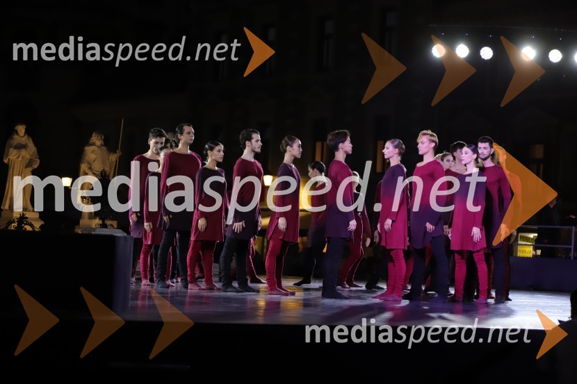 Balet pod zvezdami: Carmina Burana na Glavnem trgu v Mariboru