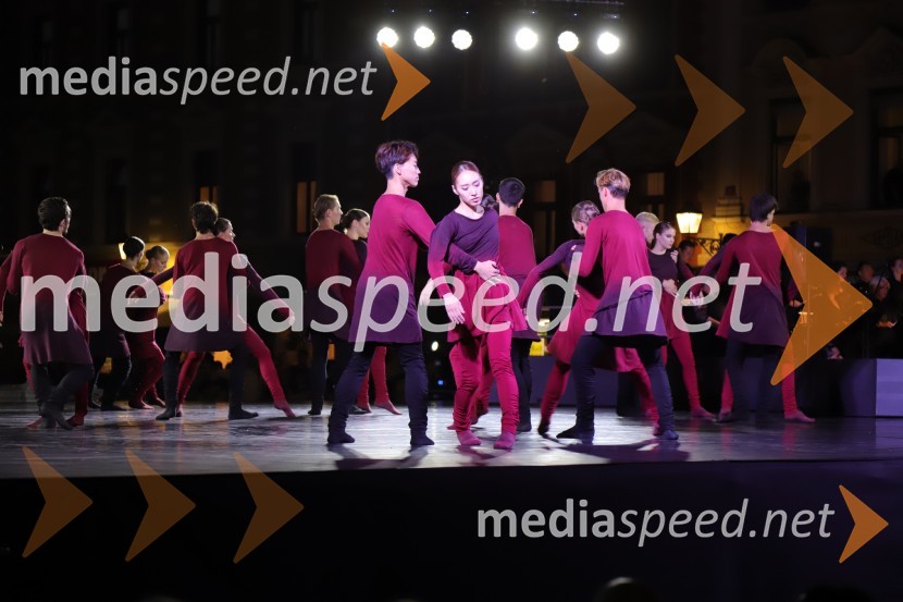 Balet pod zvezdami: Carmina Burana na Glavnem trgu v Mariboru