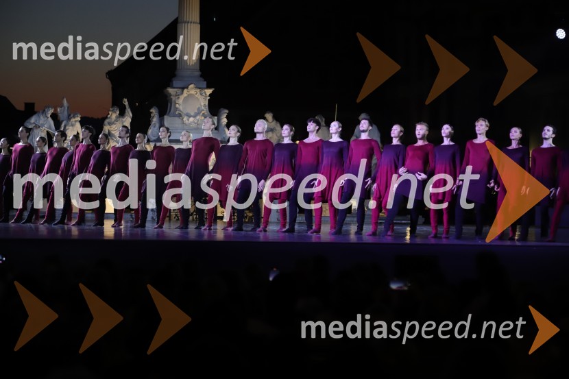 Balet pod zvezdami: Carmina Burana na Glavnem trgu v Mariboru