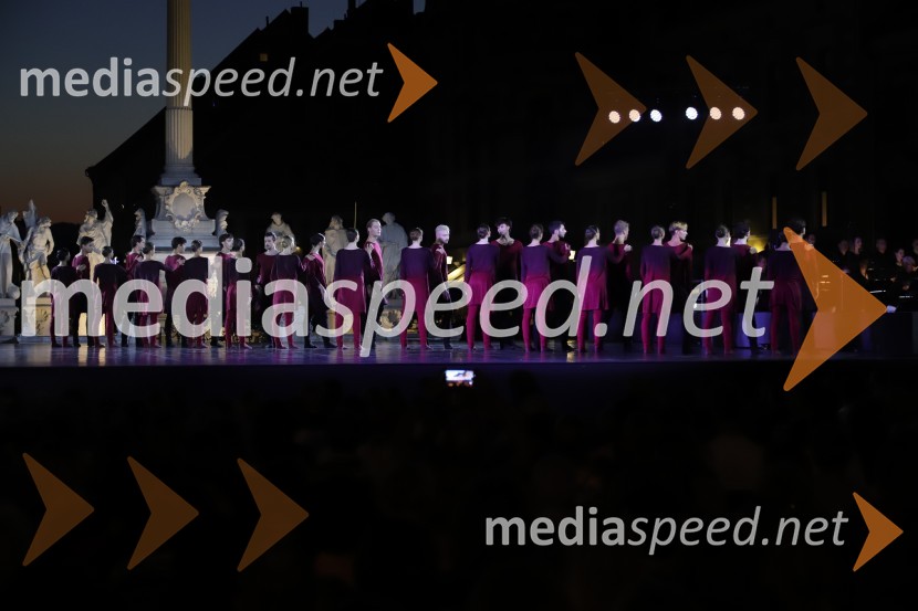 Balet pod zvezdami: Carmina Burana na Glavnem trgu v Mariboru