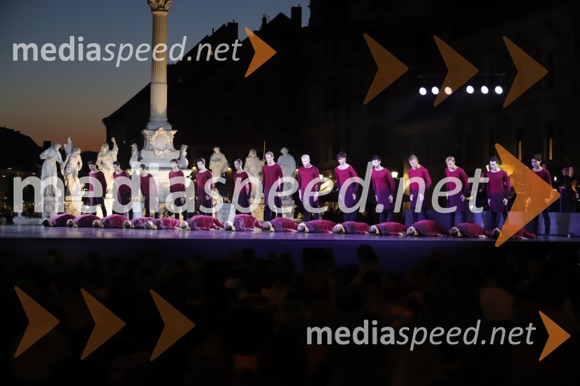 Balet pod zvezdami: Carmina Burana na Glavnem trgu v Mariboru