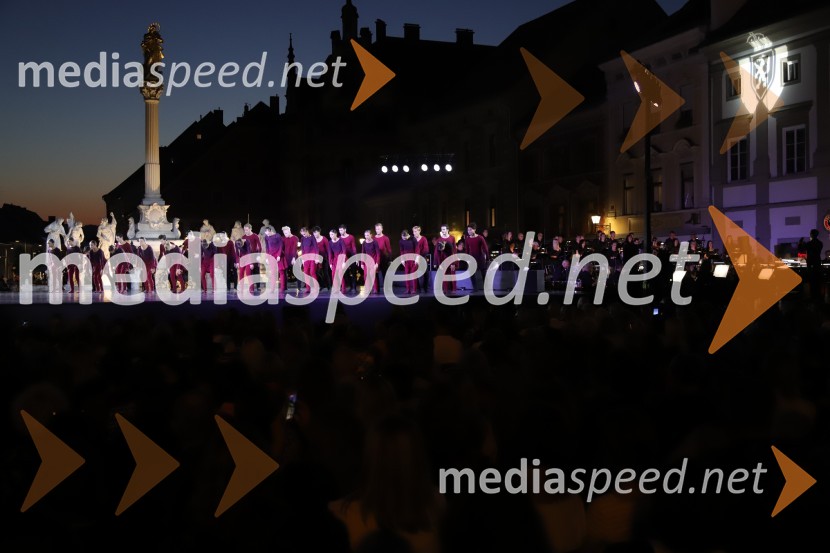 Balet pod zvezdami: Carmina Burana na Glavnem trgu v Mariboru