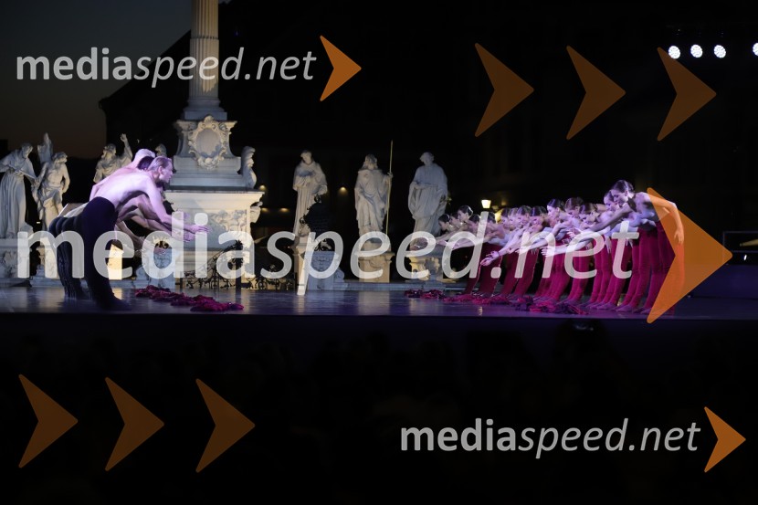 Balet pod zvezdami: Carmina Burana na Glavnem trgu v Mariboru