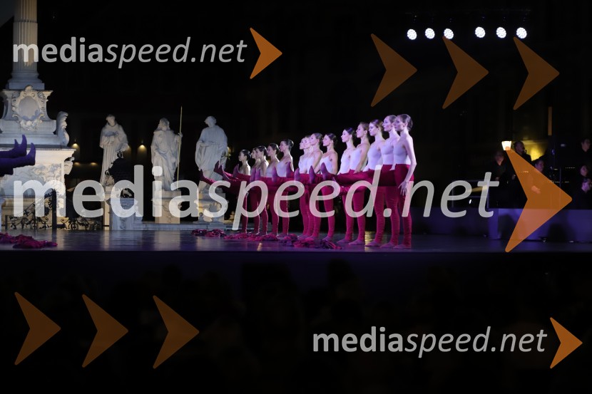 Balet pod zvezdami: Carmina Burana na Glavnem trgu v Mariboru