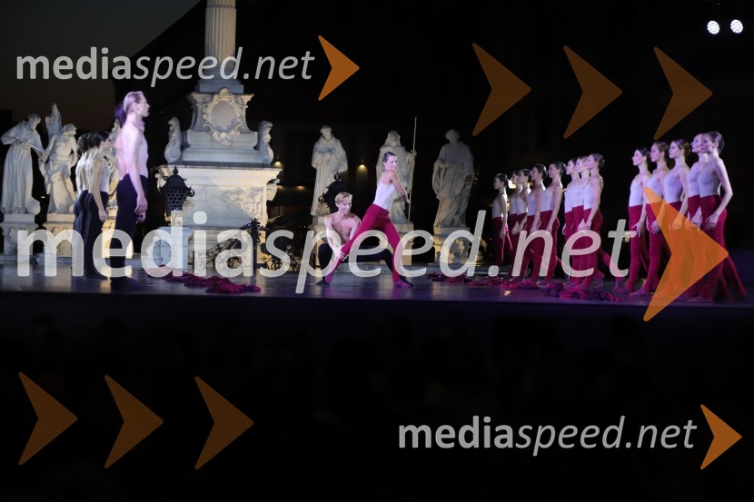 Balet pod zvezdami: Carmina Burana na Glavnem trgu v Mariboru