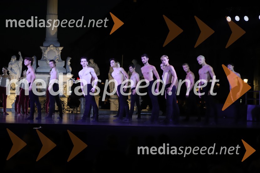 Balet pod zvezdami: Carmina Burana na Glavnem trgu v Mariboru