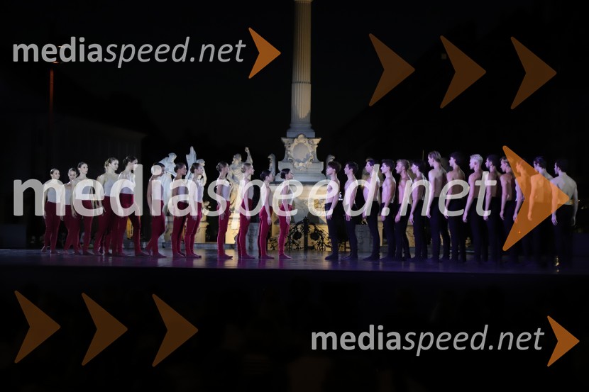 Balet pod zvezdami: Carmina Burana na Glavnem trgu v Mariboru