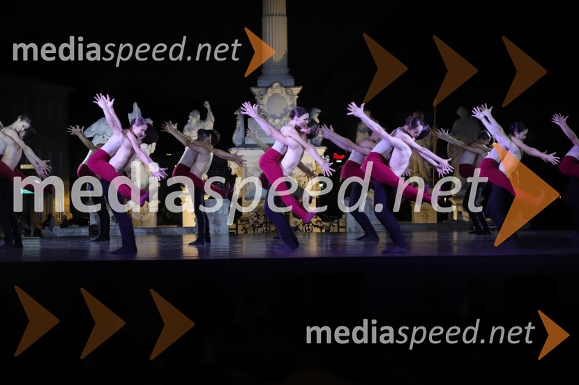 Balet pod zvezdami: Carmina Burana na Glavnem trgu v Mariboru