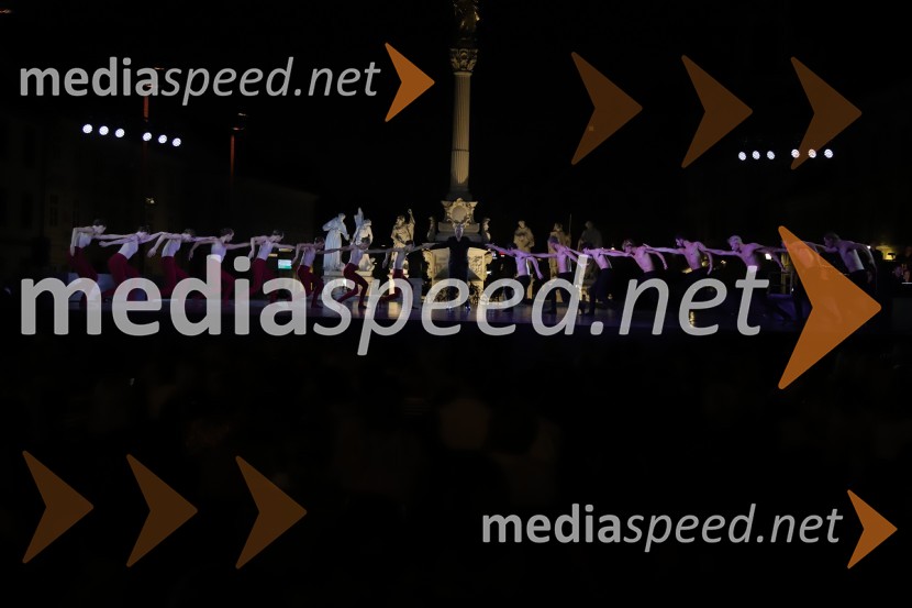 Balet pod zvezdami: Carmina Burana na Glavnem trgu v Mariboru