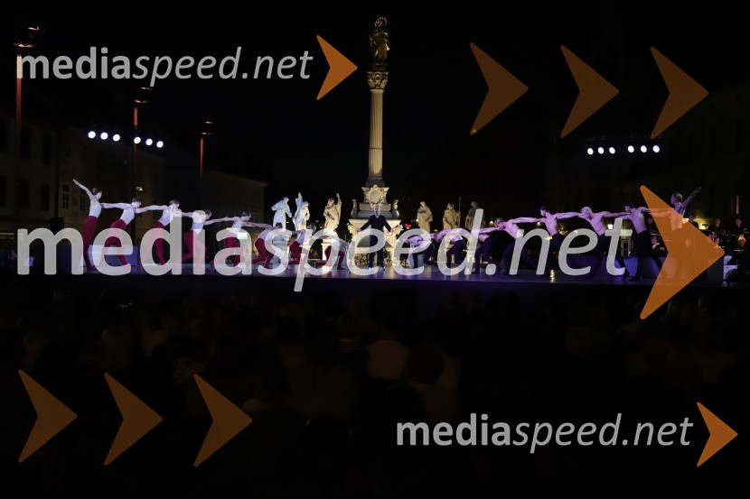 Balet pod zvezdami: Carmina Burana na Glavnem trgu v Mariboru