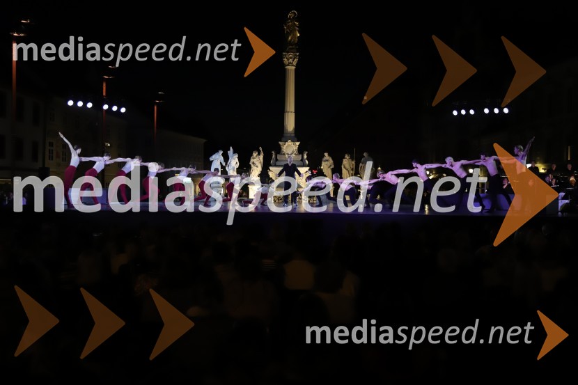 Balet pod zvezdami: Carmina Burana na Glavnem trgu v Mariboru