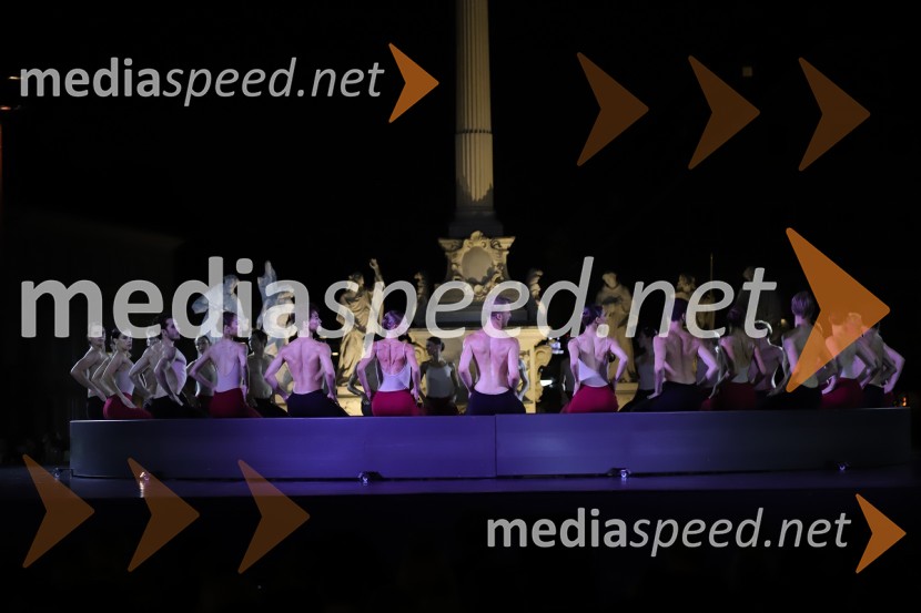 Balet pod zvezdami: Carmina Burana na Glavnem trgu v Mariboru