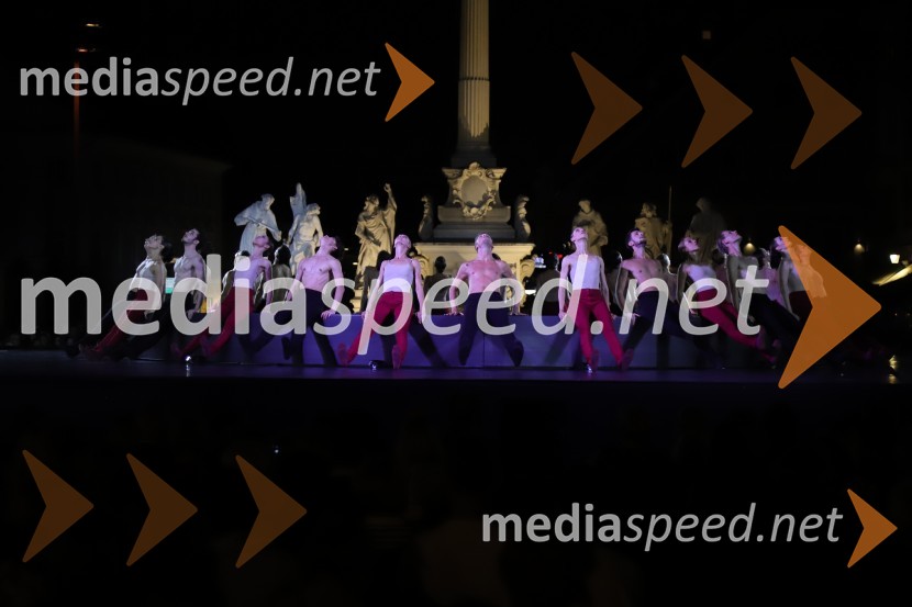 Balet pod zvezdami: Carmina Burana na Glavnem trgu v Mariboru