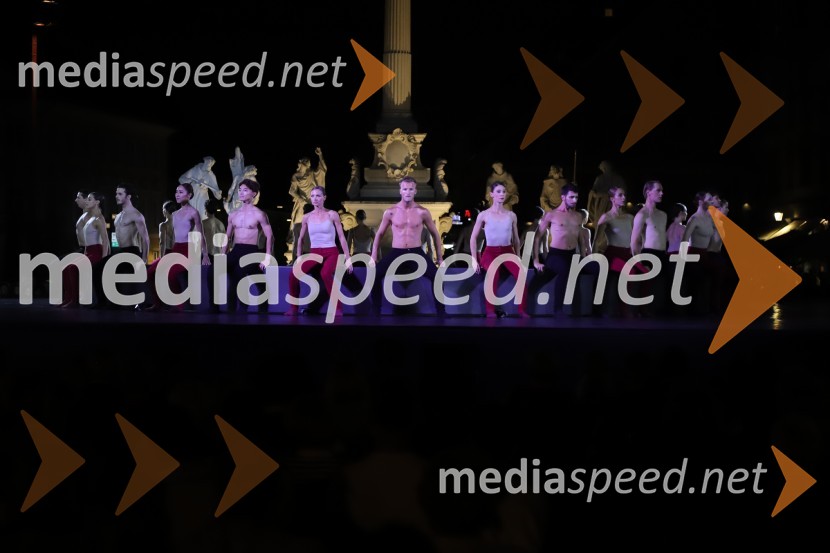 Balet pod zvezdami: Carmina Burana na Glavnem trgu v Mariboru