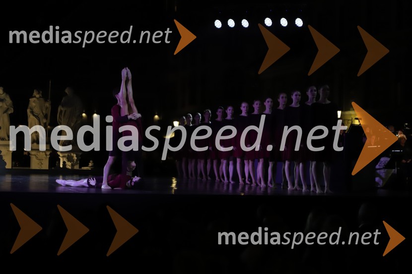 Balet pod zvezdami: Carmina Burana na Glavnem trgu v Mariboru