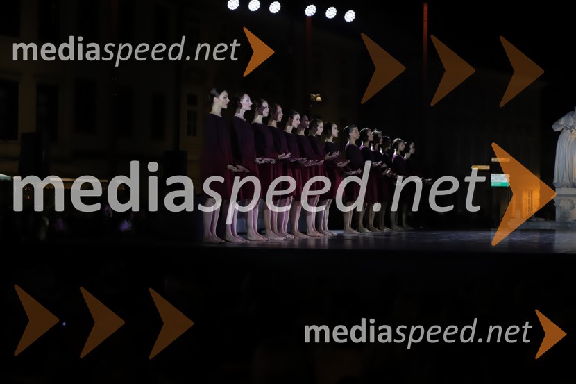 Balet pod zvezdami: Carmina Burana na Glavnem trgu v Mariboru