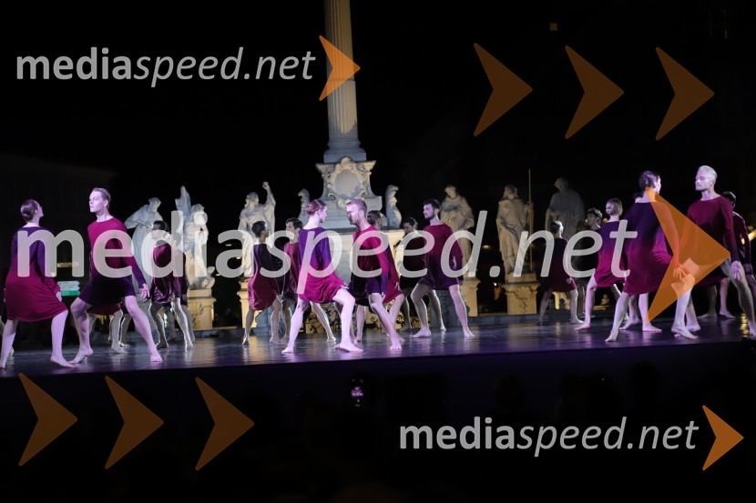 Balet pod zvezdami: Carmina Burana na Glavnem trgu v Mariboru