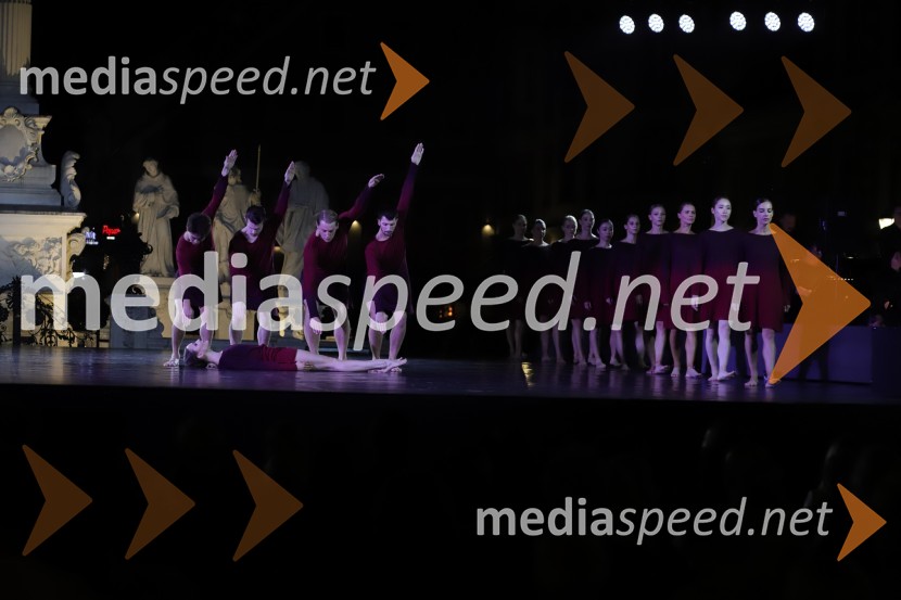 Balet pod zvezdami: Carmina Burana na Glavnem trgu v Mariboru