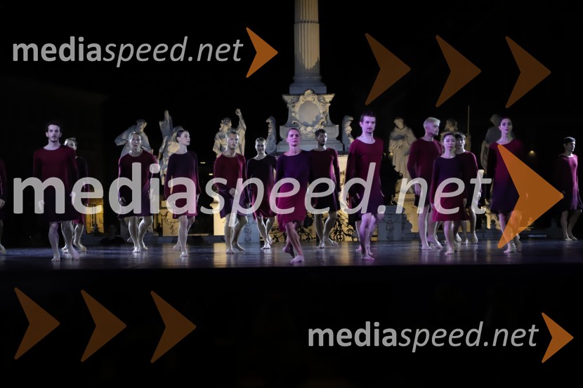 Balet pod zvezdami: Carmina Burana na Glavnem trgu v Mariboru