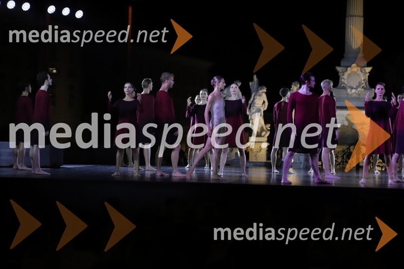 Balet pod zvezdami: Carmina Burana na Glavnem trgu v Mariboru