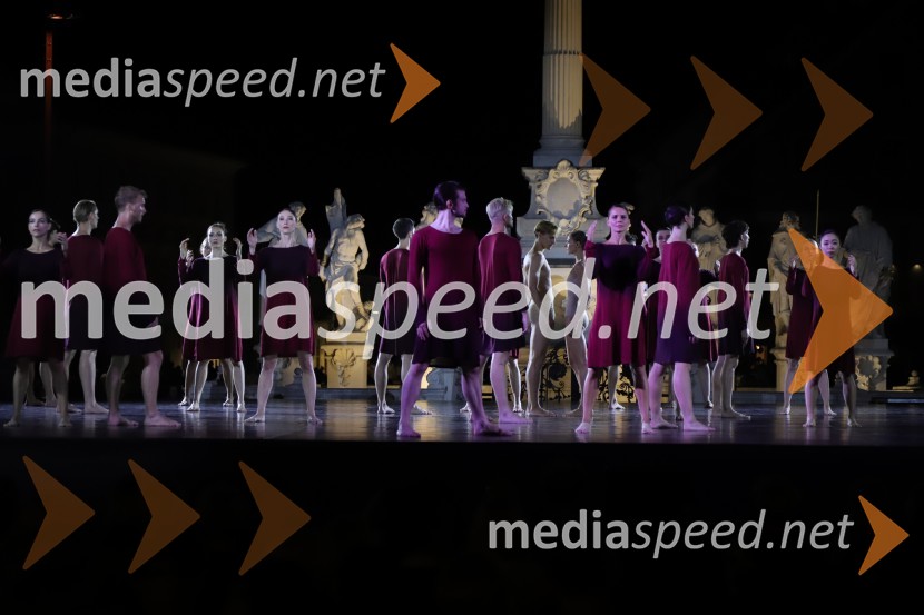 Balet pod zvezdami: Carmina Burana na Glavnem trgu v Mariboru