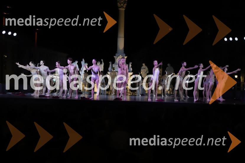 Balet pod zvezdami: Carmina Burana na Glavnem trgu v Mariboru