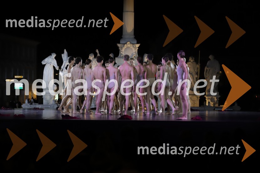 Balet pod zvezdami: Carmina Burana na Glavnem trgu v Mariboru