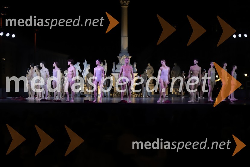 Balet pod zvezdami: Carmina Burana na Glavnem trgu v Mariboru