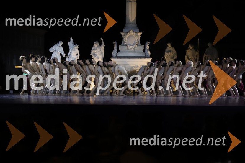 Balet pod zvezdami: Carmina Burana na Glavnem trgu v Mariboru