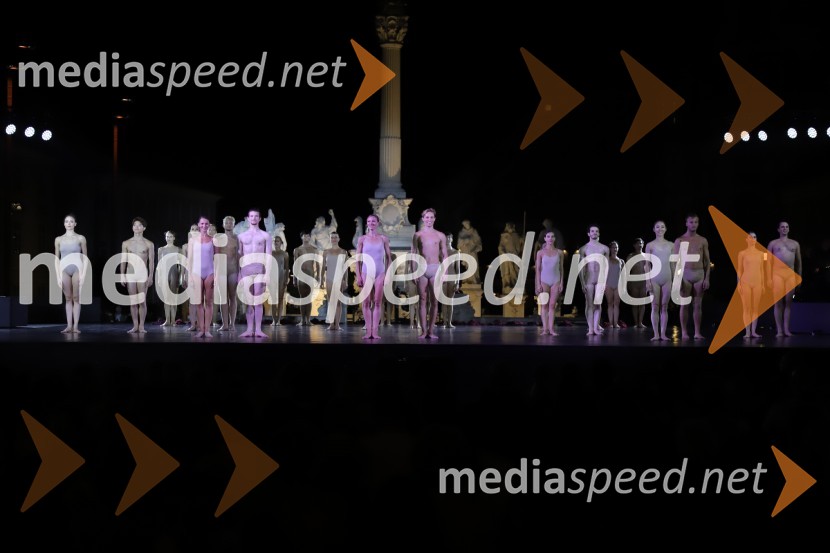 Balet pod zvezdami: Carmina Burana na Glavnem trgu v Mariboru