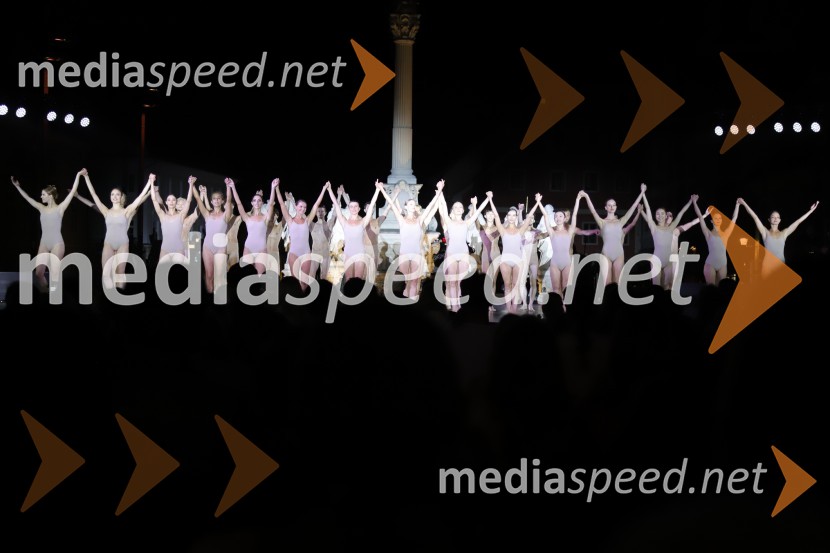 Balet pod zvezdami: Carmina Burana na Glavnem trgu v Mariboru