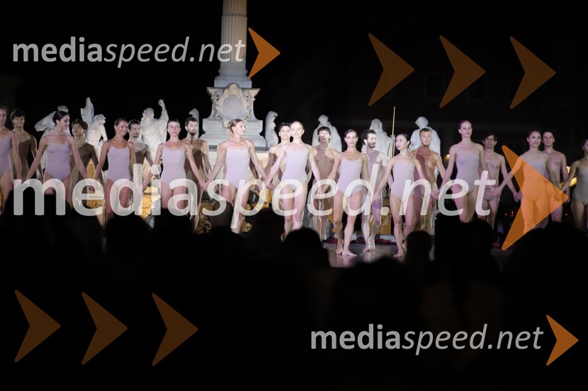 Balet pod zvezdami: Carmina Burana na Glavnem trgu v Mariboru