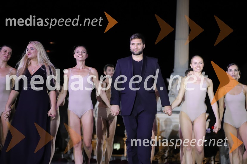 Balet pod zvezdami: Carmina Burana na Glavnem trgu v Mariboru