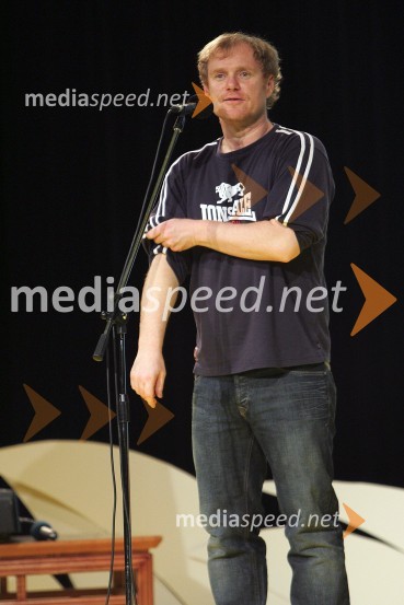 Umrl je legendarni radijski voditelj Sašo Hribar