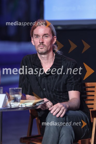  Andrej Jaklič, vodja gledališkega in sodobnoplesnega programa v Cankarjevem domuCankarjev dom predstavil repertoar sezone 2023/24