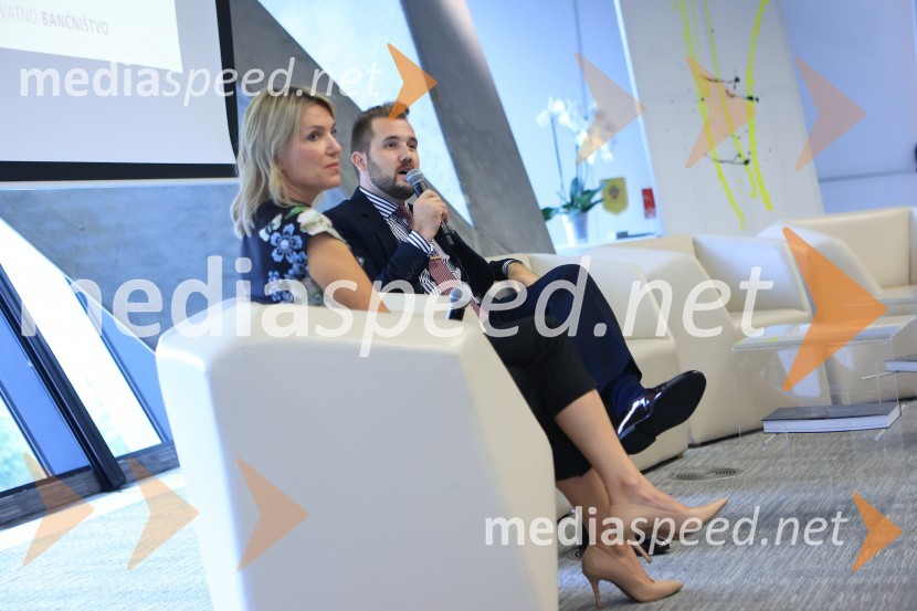 Čaj z razlogom: Razprava o aktualnih trendih na področju naložb